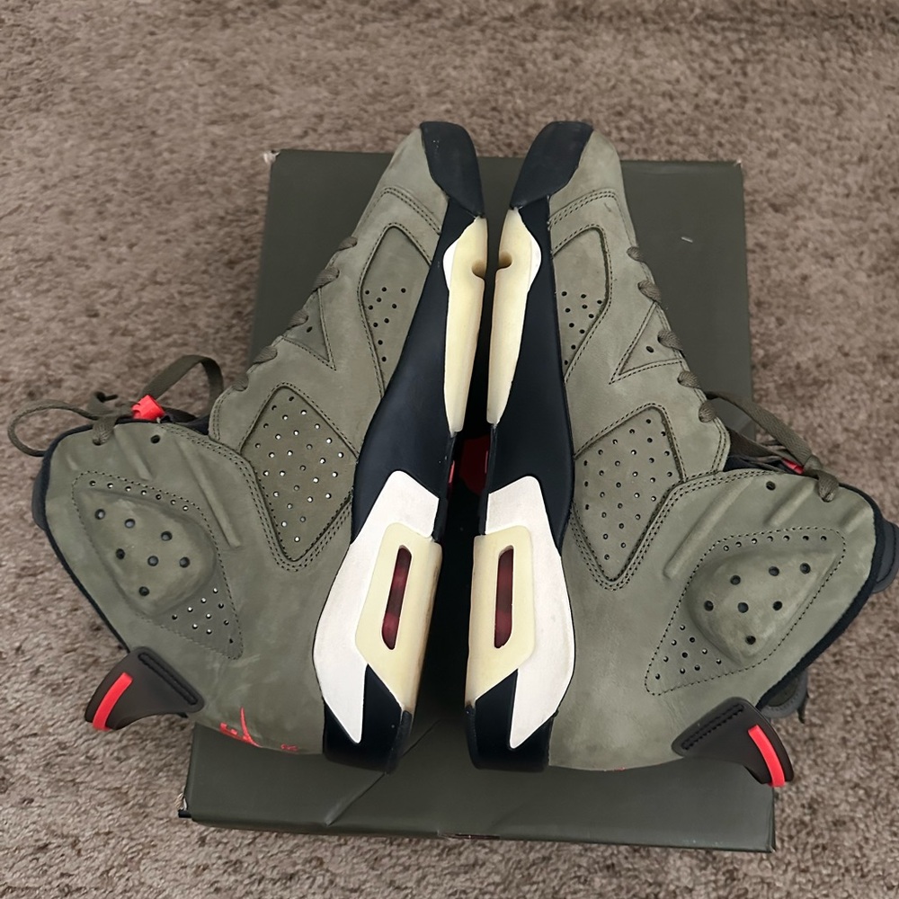 Nike Air Jordan 6 “Travis Scott” - Picture 3 of 7